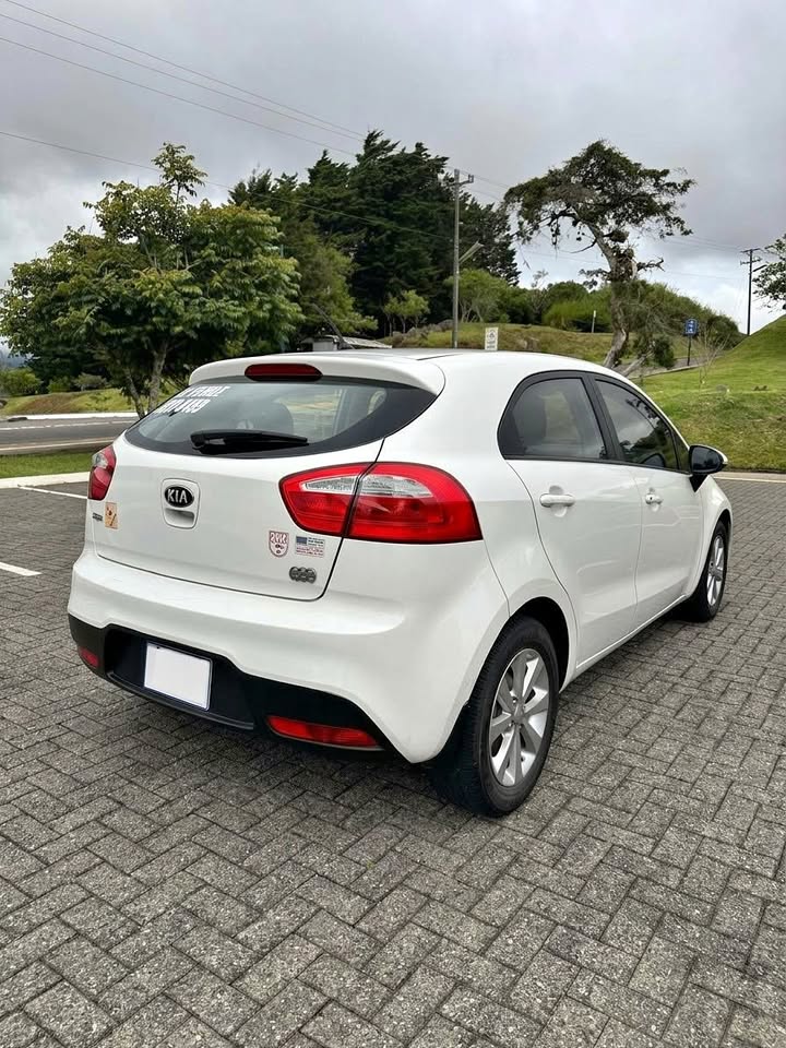 2013 Kia Rio - foto 4