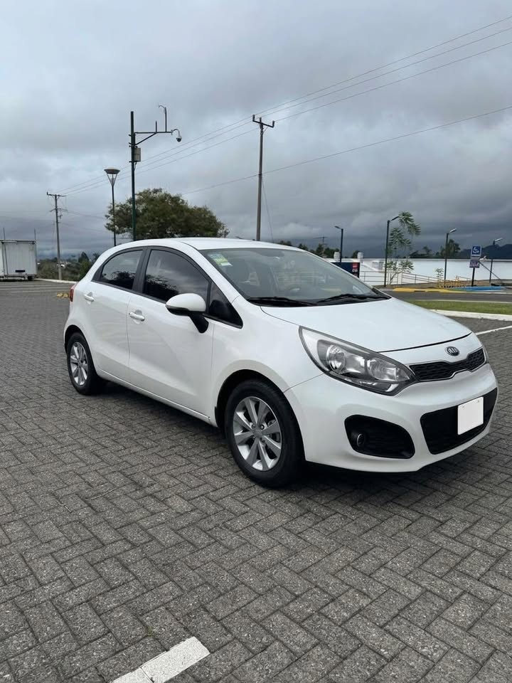 2013 Kia Rio - foto 5