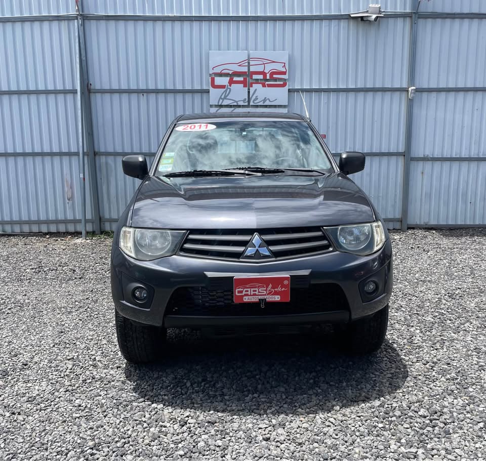 2011 Mitsubishi Other - foto 2