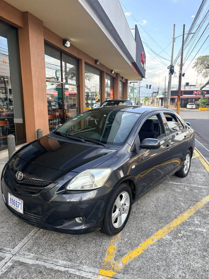 2008 Toyota Yaris - foto 4