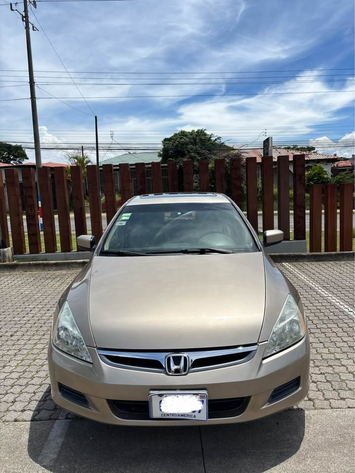 2006 Honda Accord - foto 2