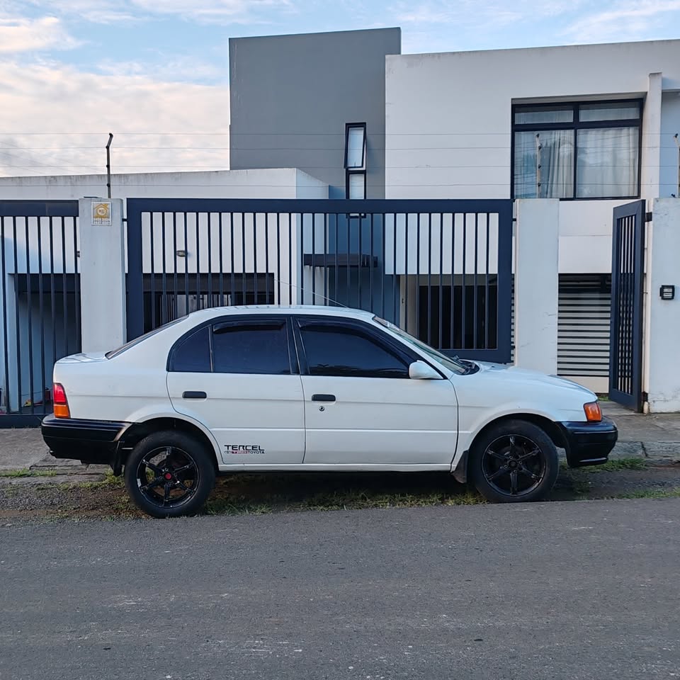 1997 Toyota Tercel - foto 3