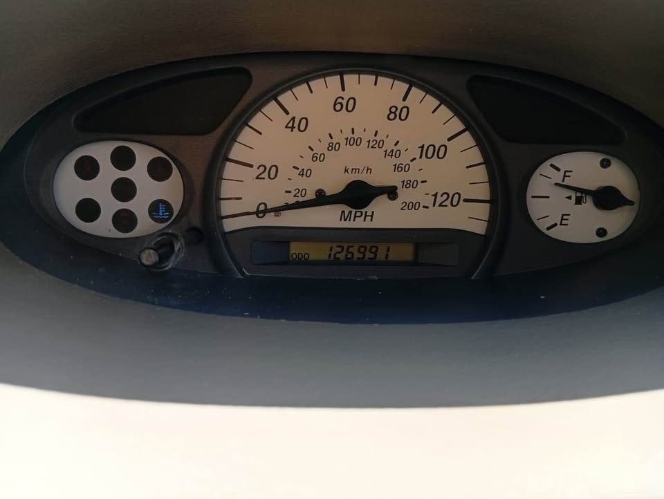 2003 Toyota Yaris - foto 5