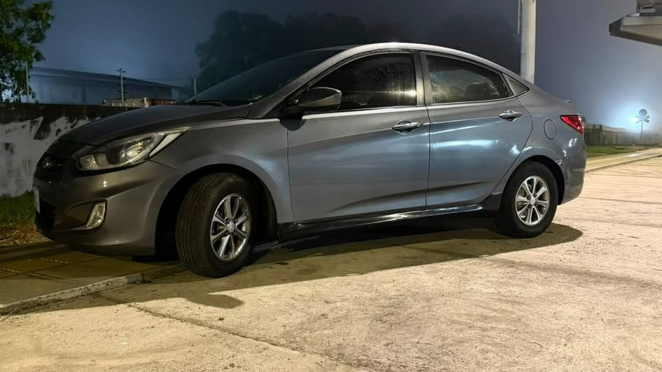 2012 Hyundai Accent - foto 5
