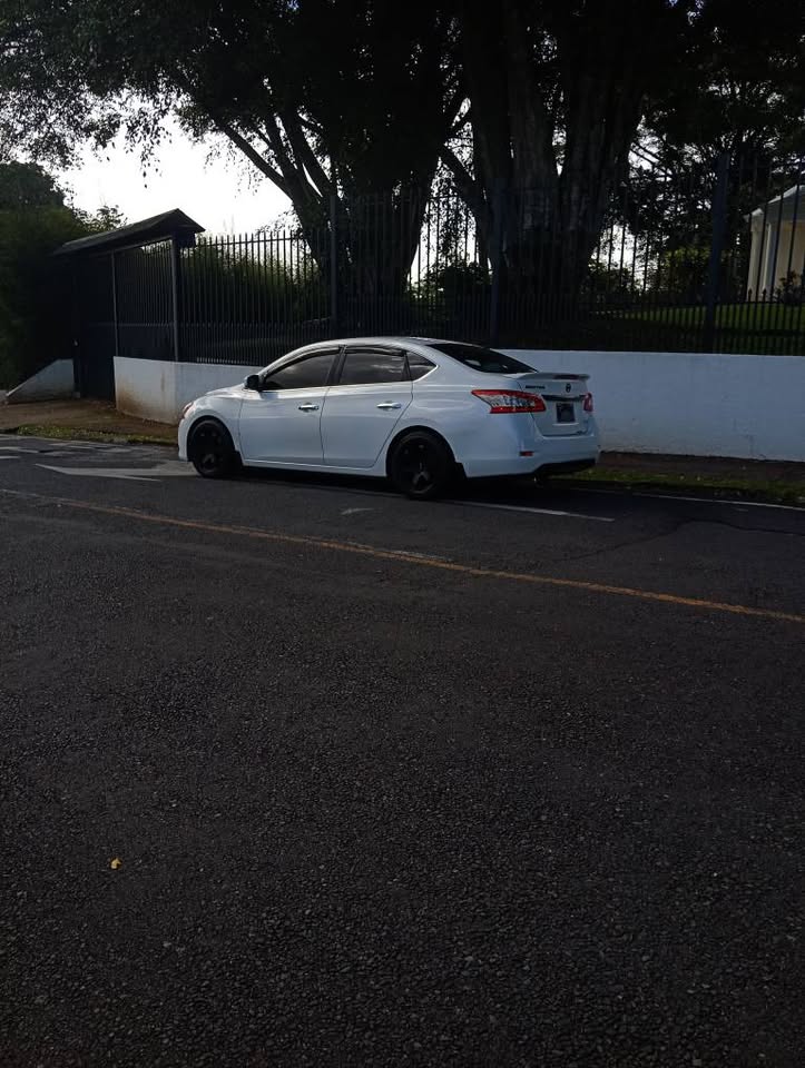 2016 Nissan Sentra - foto 3