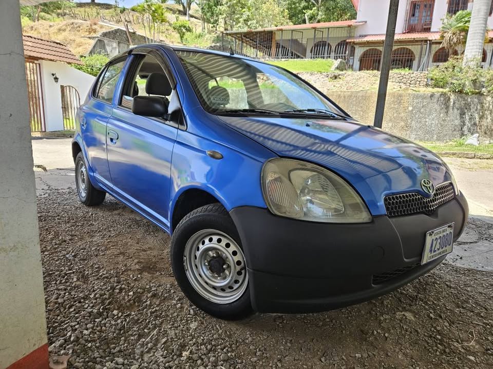 2001 Toyota Yaris - foto 3