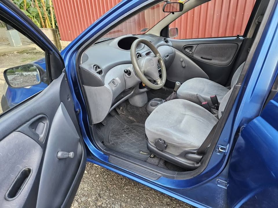 2001 Toyota Yaris - foto 4