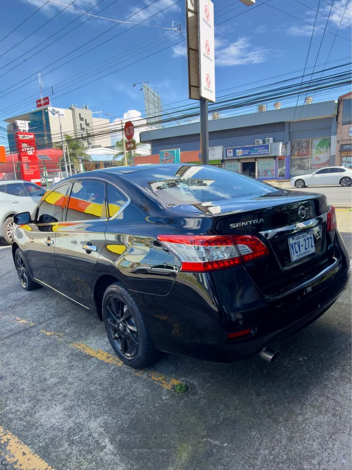 2016 Nissan Sentra - foto 4