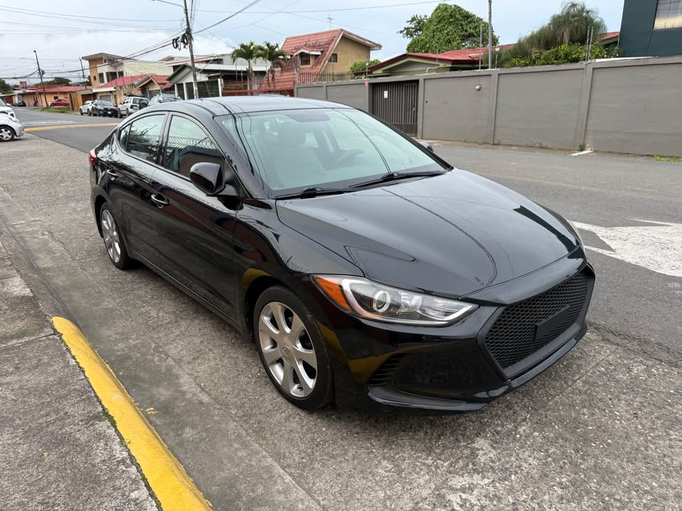 2018 Hyundai Elantra - foto 4