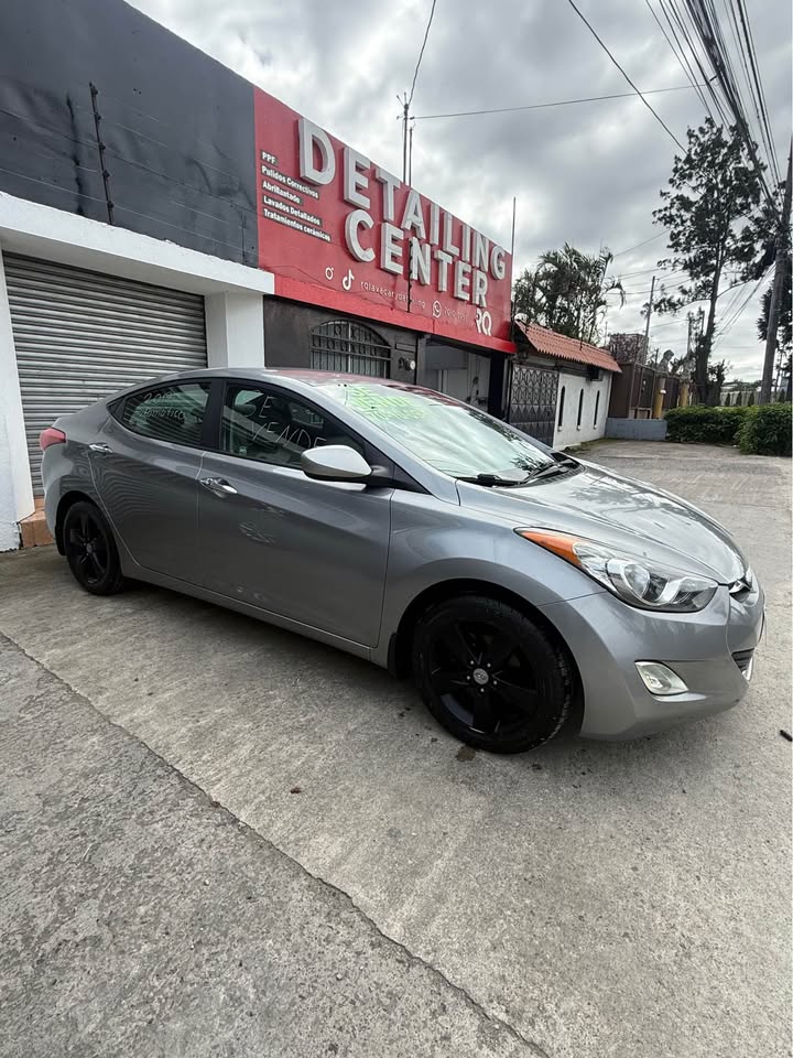 2012 Hyundai Elantra - foto 3