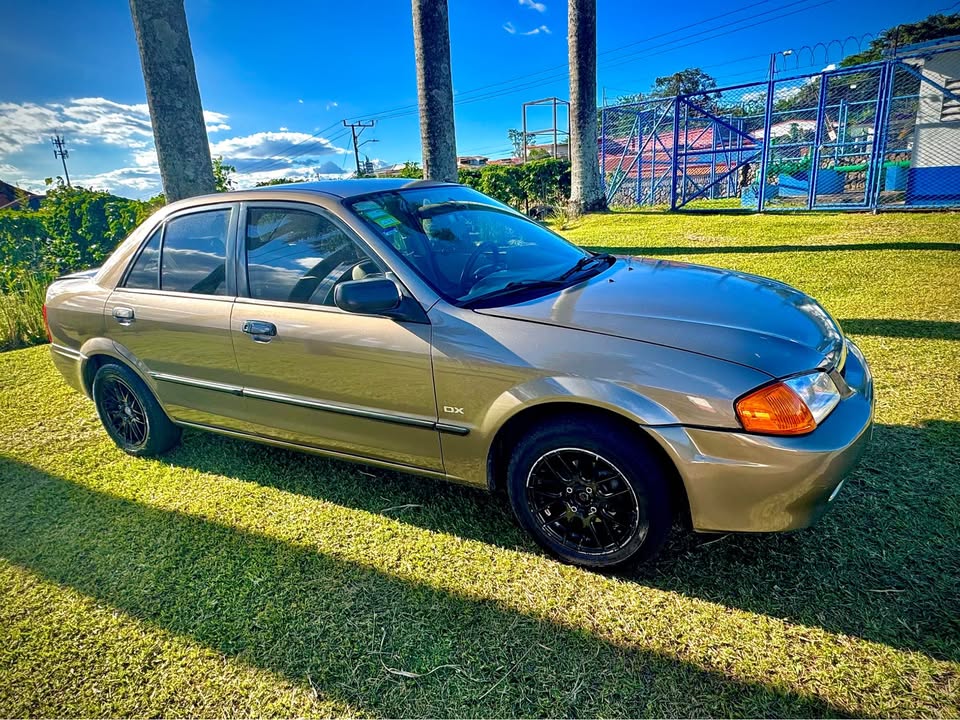 2000 Mazda Protege - foto 3