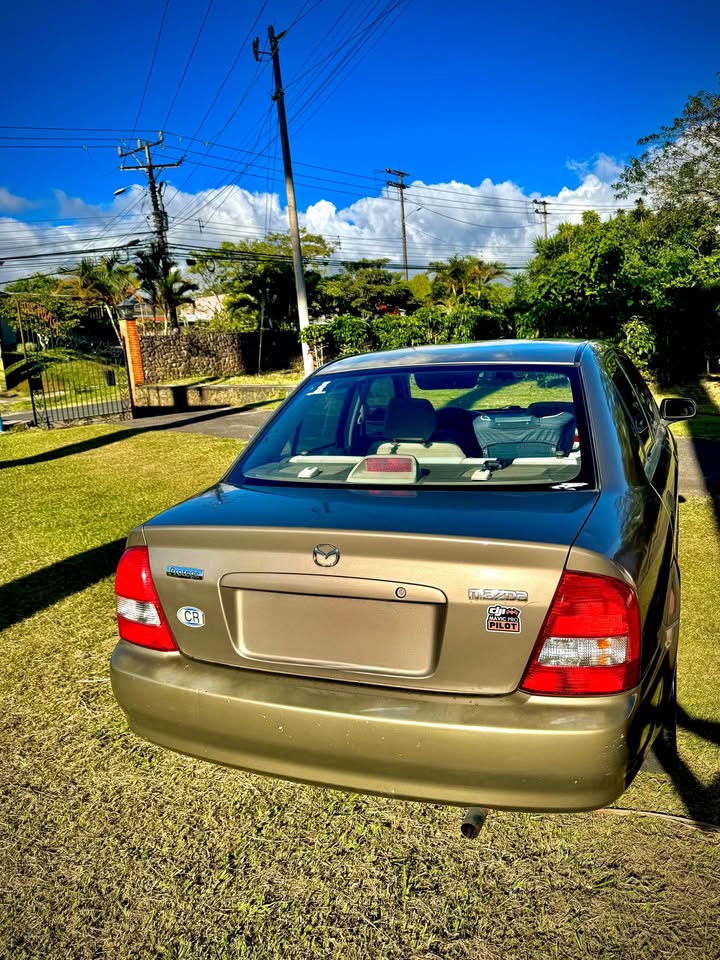 2000 Mazda Protege - foto 4