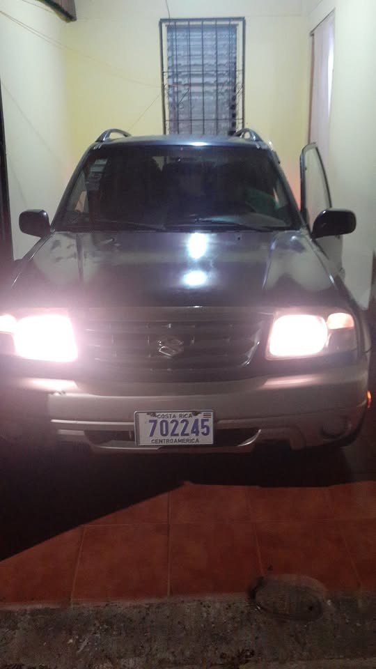 2001 Suzuki Vitara - foto 3