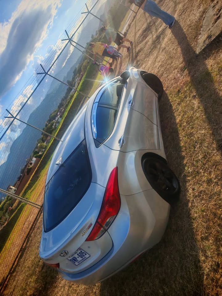 2011 Hyundai Elantra - foto 5