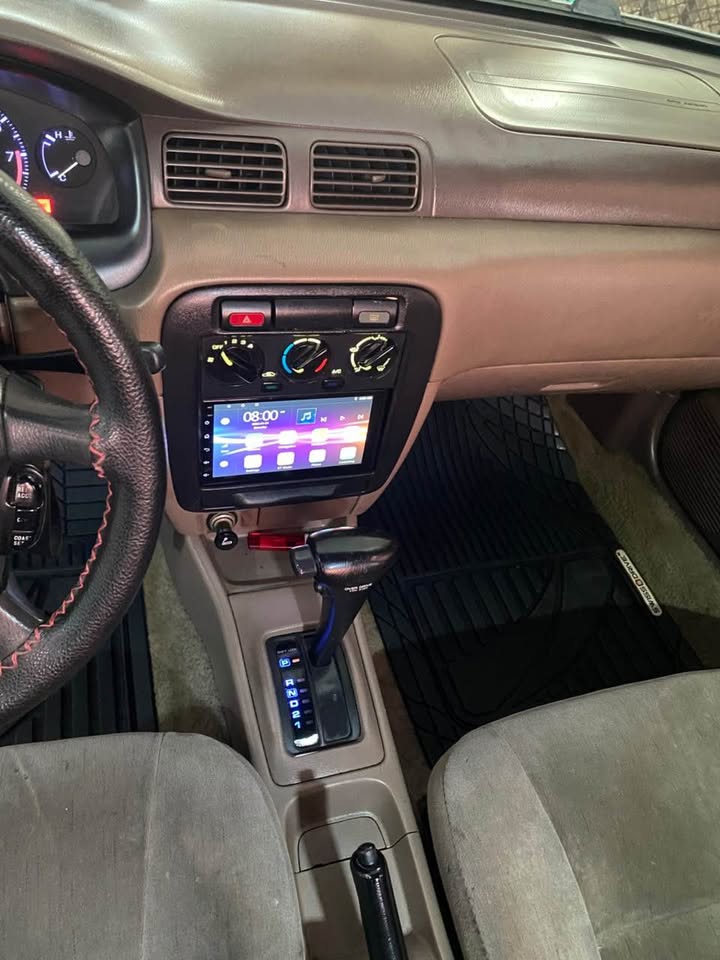 1996 Nissan Sentra - foto 2