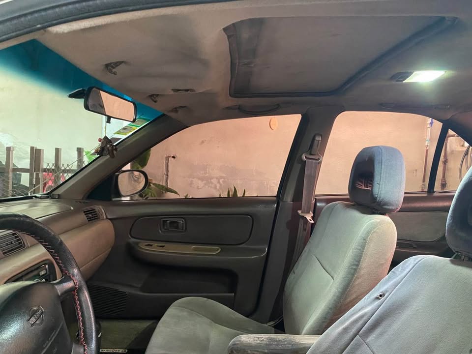 1996 Nissan Sentra - foto 3