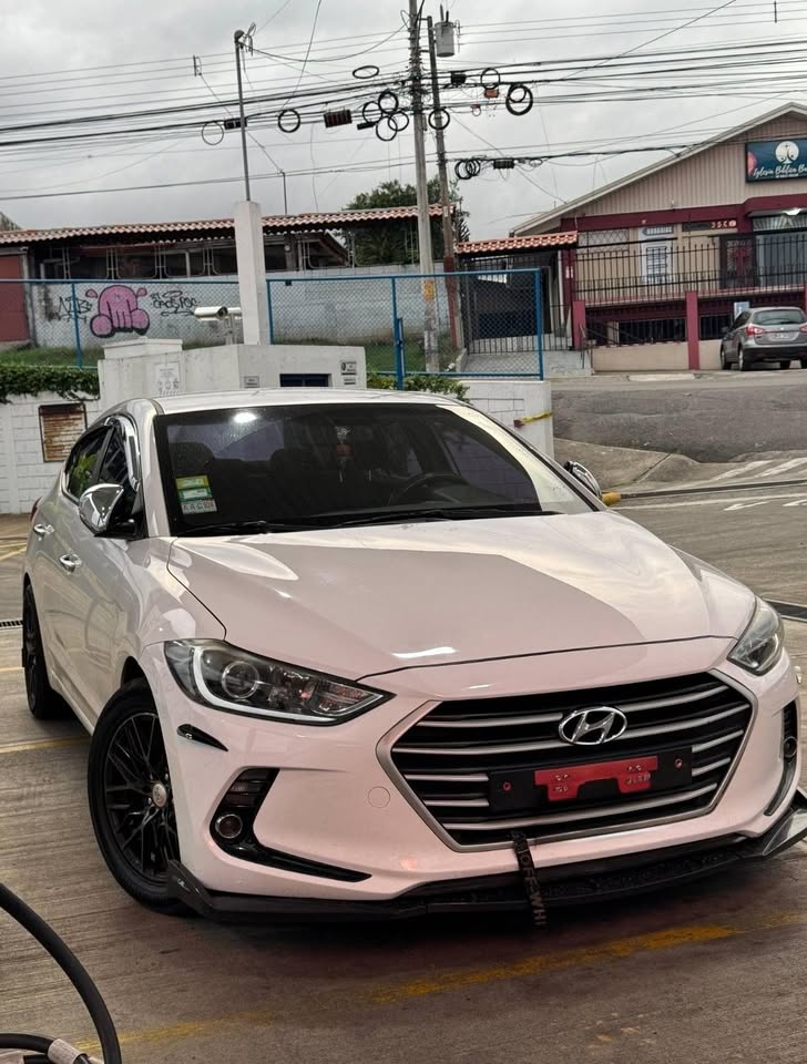 2018 Hyundai Avante - foto 2