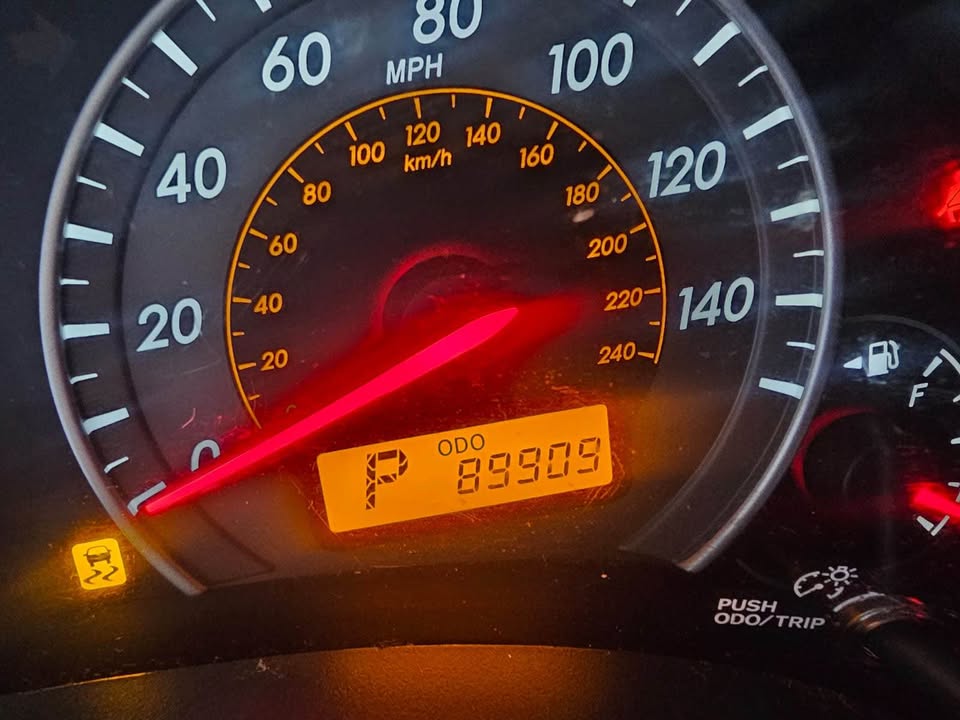 2010 Toyota Corolla - foto 2