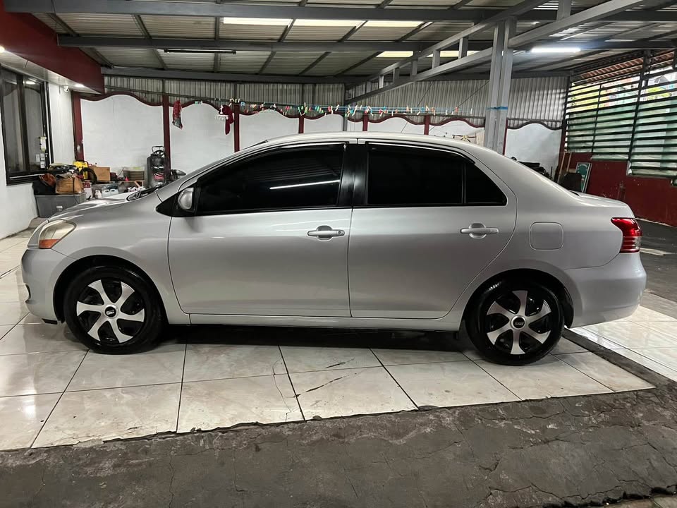 2009 Toyota Yaris - foto 5