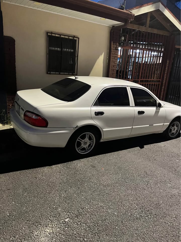 2000 Mazda Mazda6 - foto 3