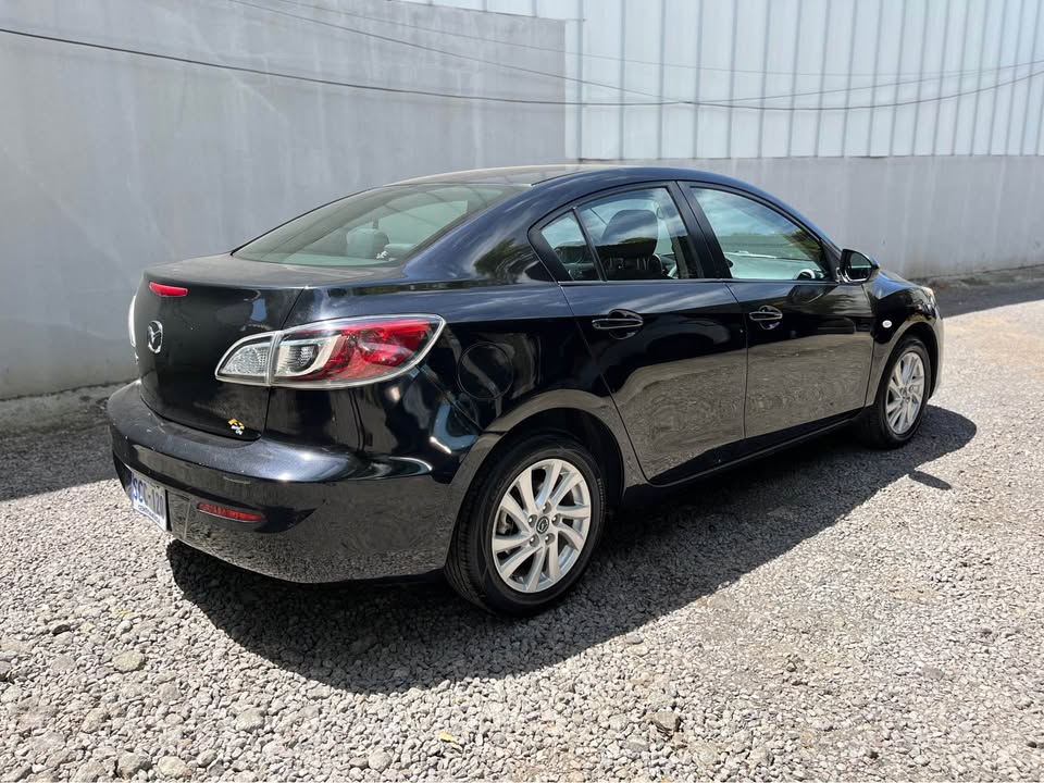 2014 Mazda Mazda3 - foto 4
