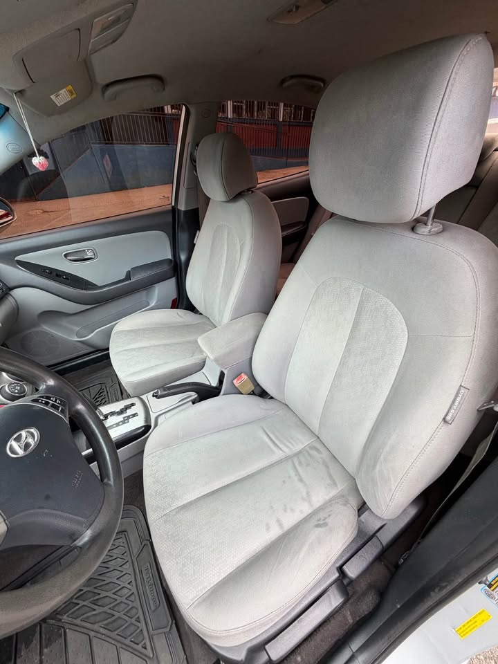 2010 Hyundai Elantra - foto 2