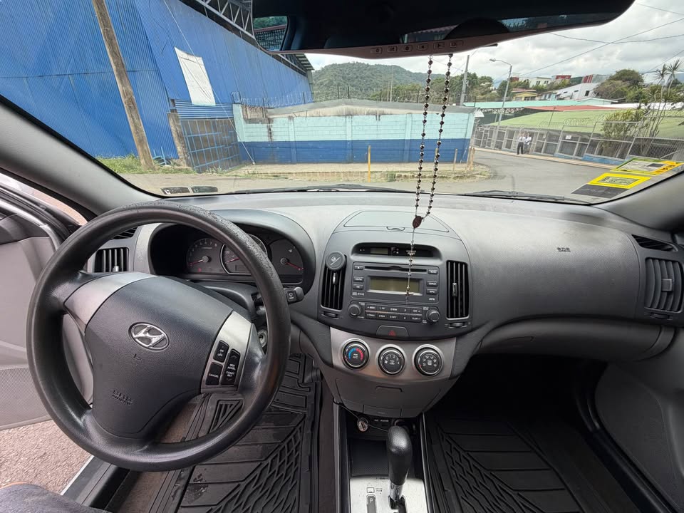 2010 Hyundai Elantra - foto 4