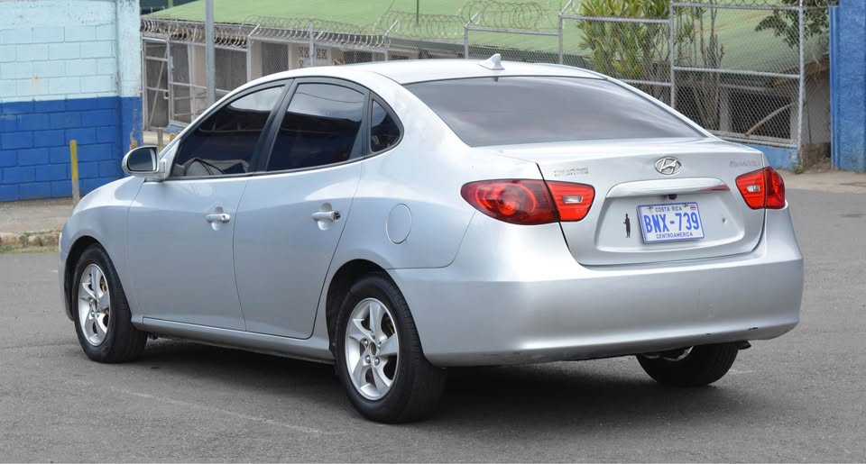 2010 Hyundai Elantra - foto 5