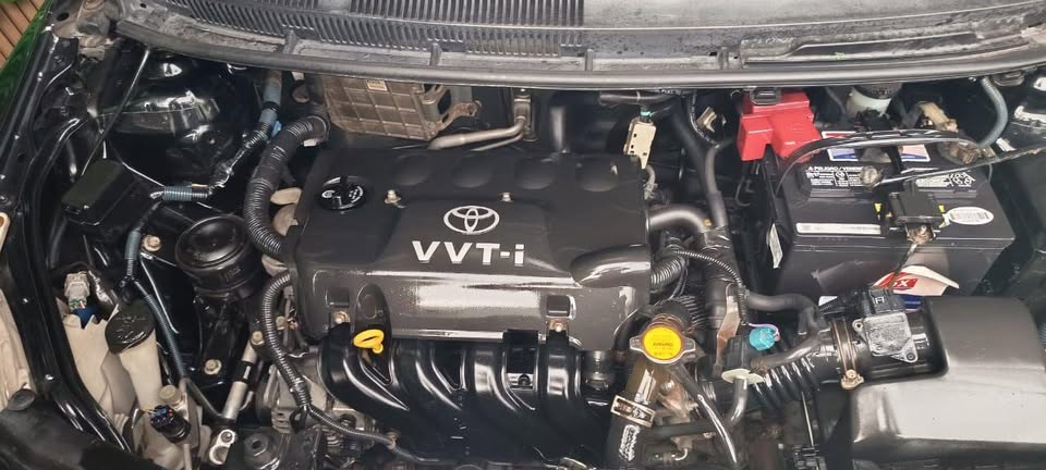 2007 Toyota Yaris - foto 2