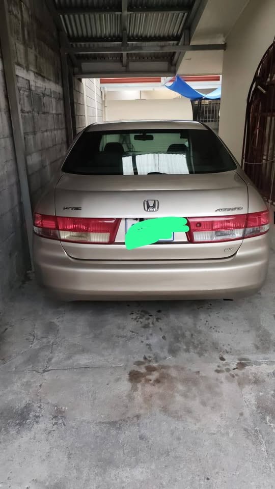 2004 Honda Accord - foto 2