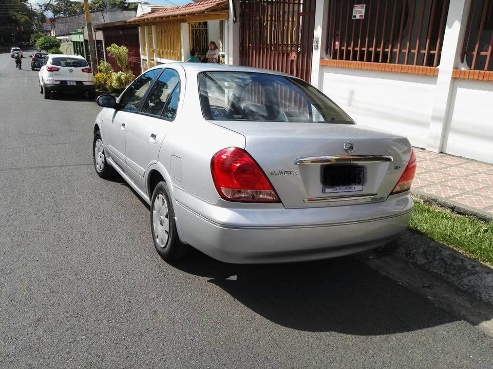 2009 Nissan Almera - foto 3
