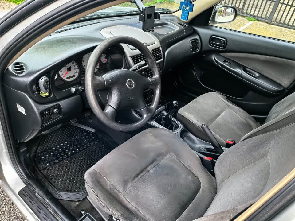 2009 Nissan Almera - foto 5