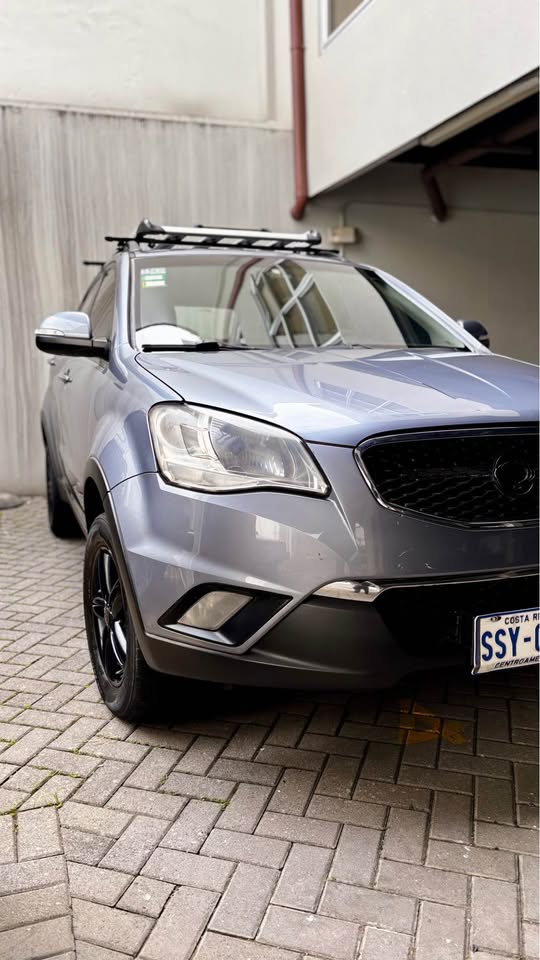 2014 Ssang Yong Korando - foto 2