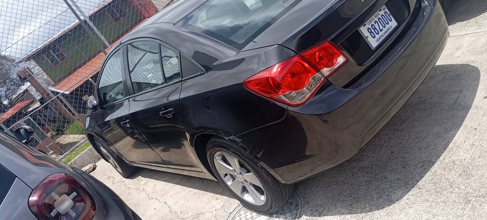2011 Chevrolet Cruze - foto 3