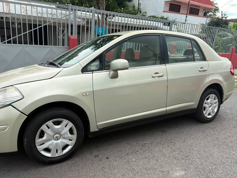 2008 Nissan Tiida - foto 4