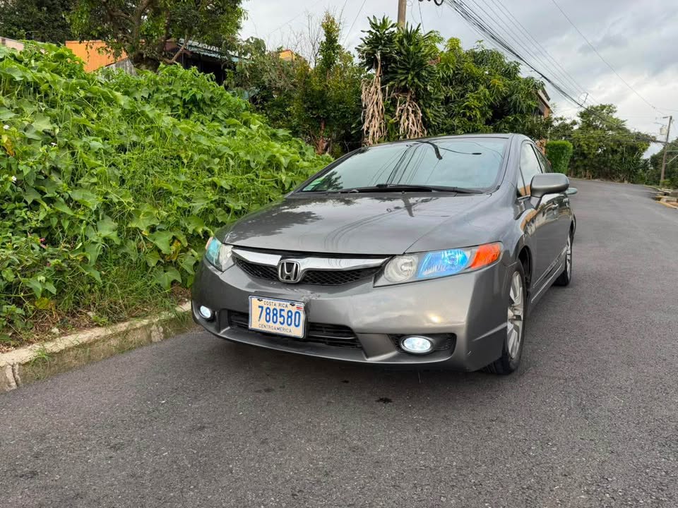 2008 Honda Civic - foto 2