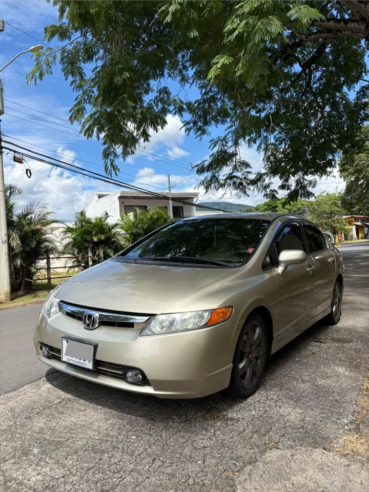 2007 Honda Civic - foto 2