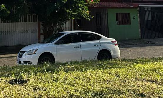 2013 Nissan Other - foto 2