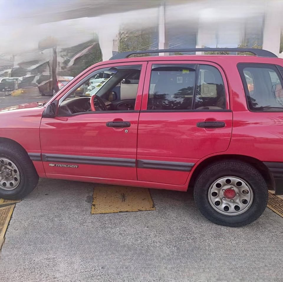 2002 Chevrolet Tracker