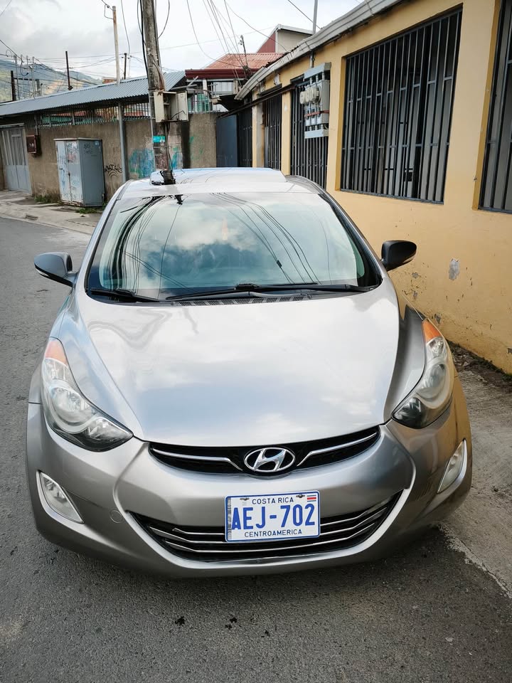 2012 Hyundai Elantra - foto 5
