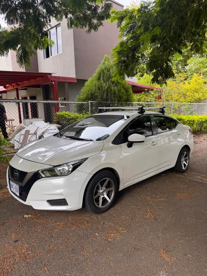 2022 Nissan Versa - foto 4