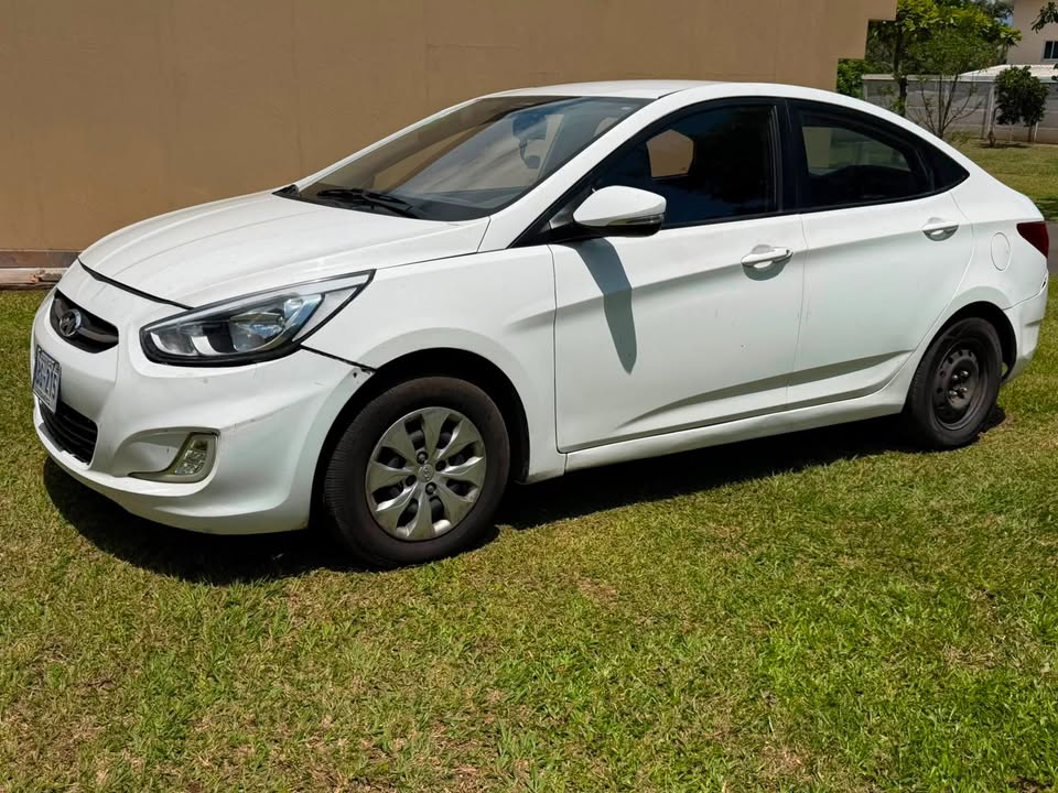 2017 Hyundai Accent - foto 2