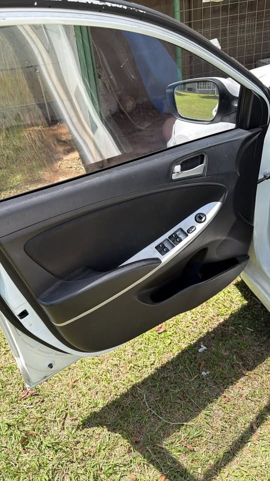 2017 Hyundai Accent - foto 4