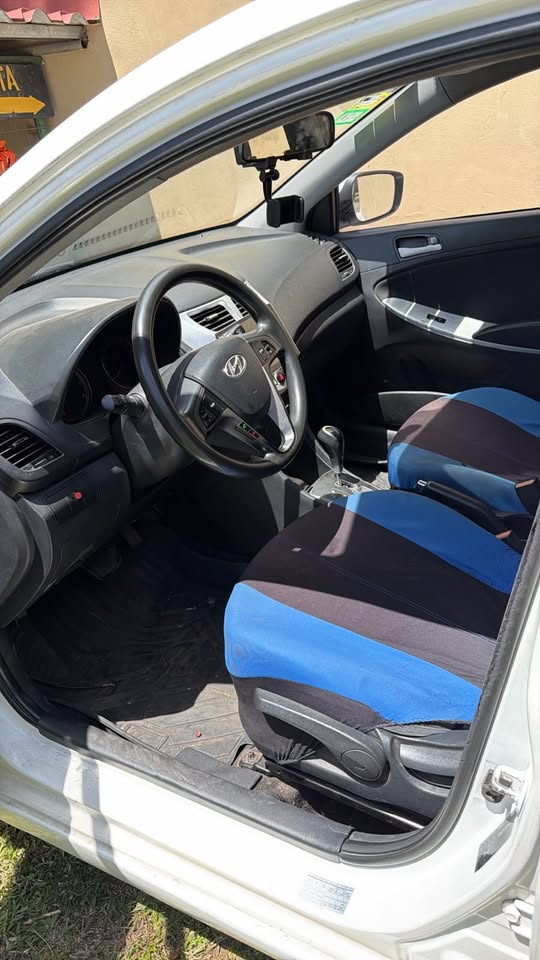 2017 Hyundai Accent - foto 5