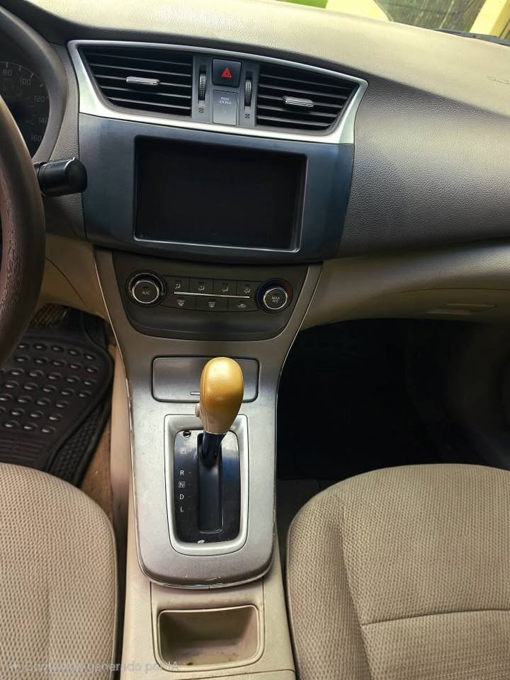 2013 Nissan Sentra - foto 5