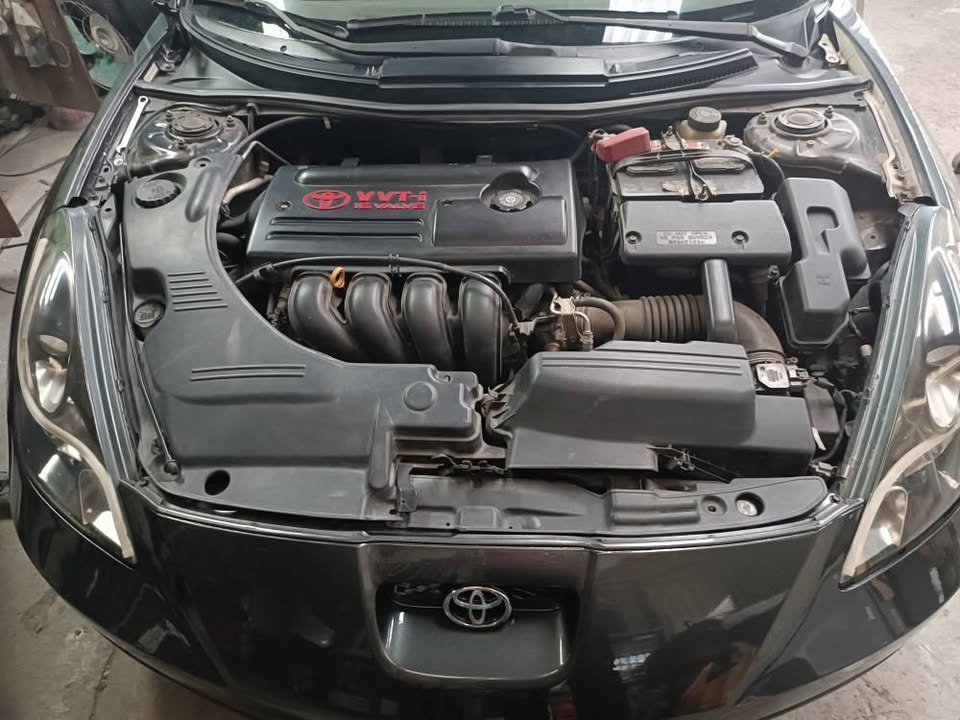 2003 Toyota Celica - foto 2
