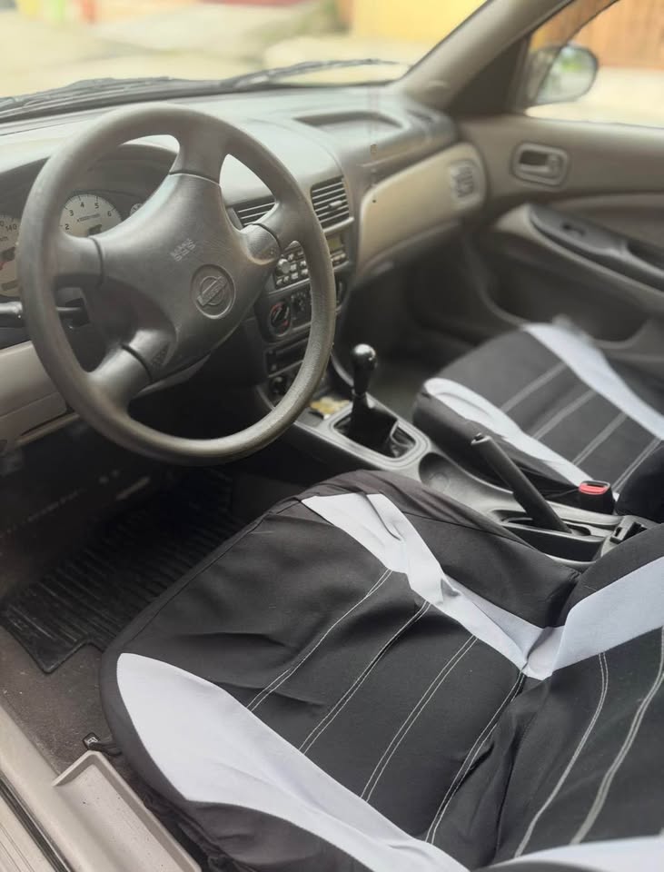 2002 Nissan Almera - foto 5
