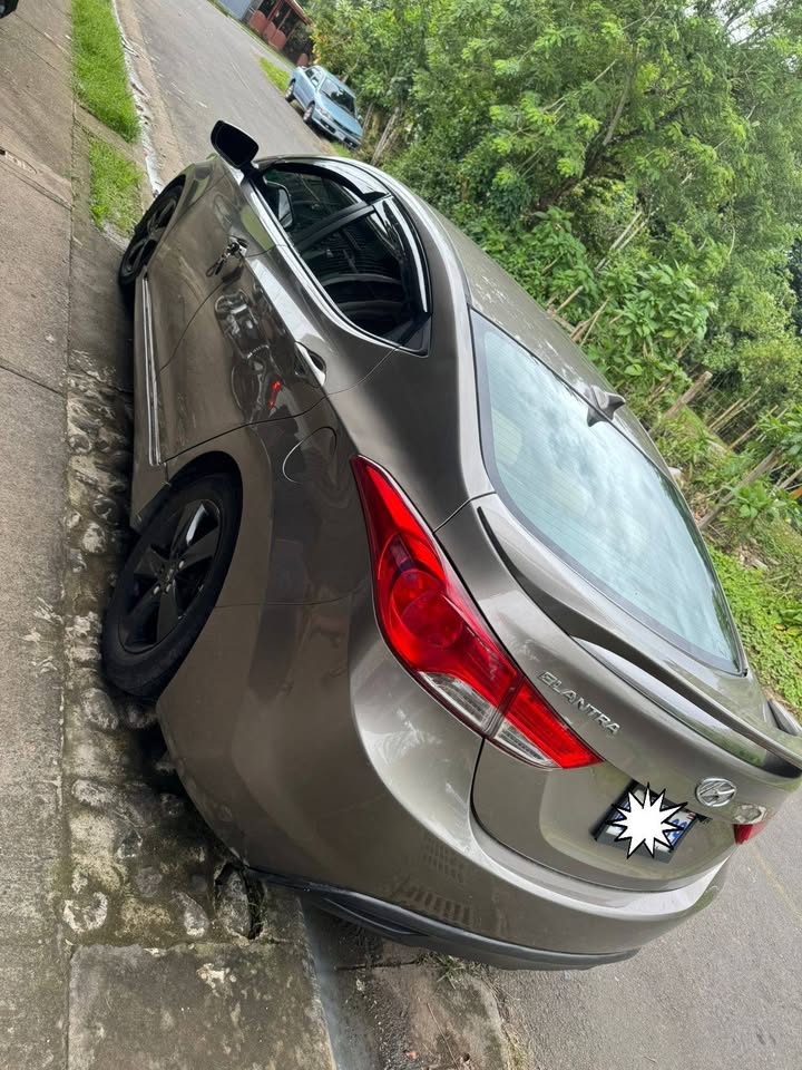 2013 Hyundai Elantra - foto 3