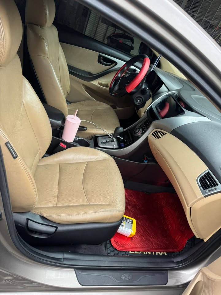 2013 Hyundai Elantra - foto 4