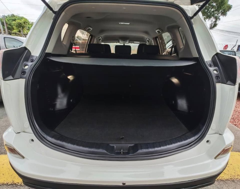 2018 Toyota RAV4 - foto 3